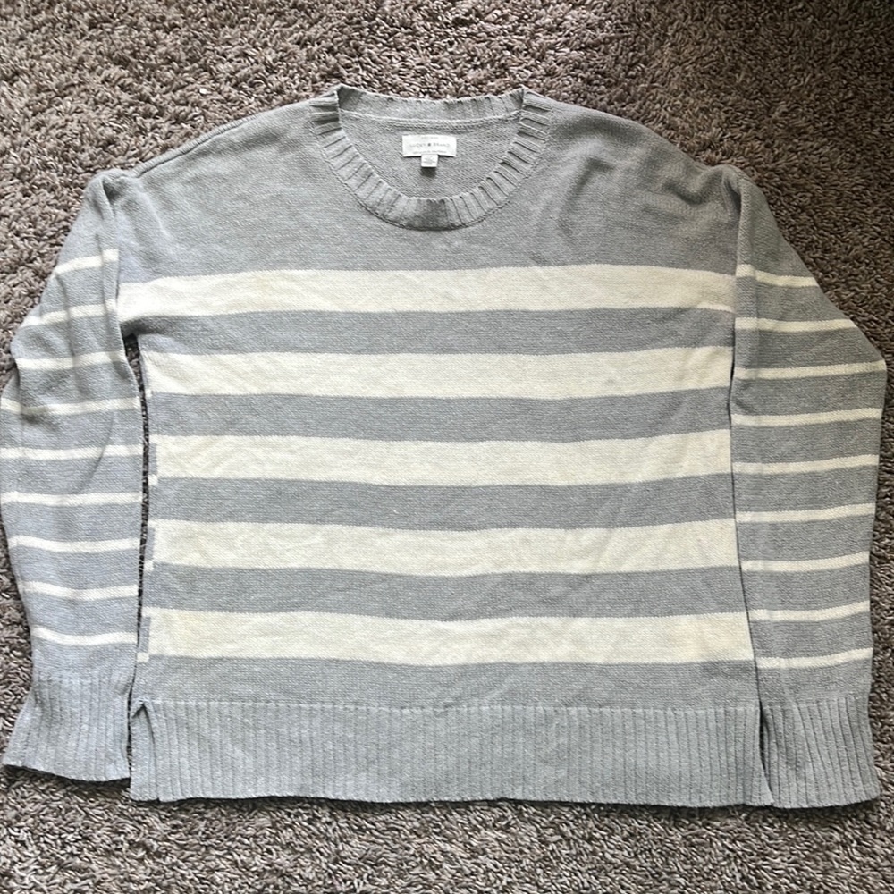 Lucky Brand gray and white sweater ladies small